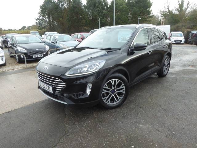 Ford Kuga 1.5 Ecoblue Titanium Edition Navigation 120 PS 1 Owner From New Hatchback Diesel Black