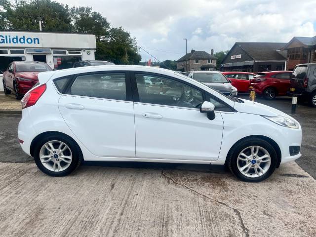 2015 Ford Fiesta 1.0 EcoBoost Zetec 100 PS Road Tax £20