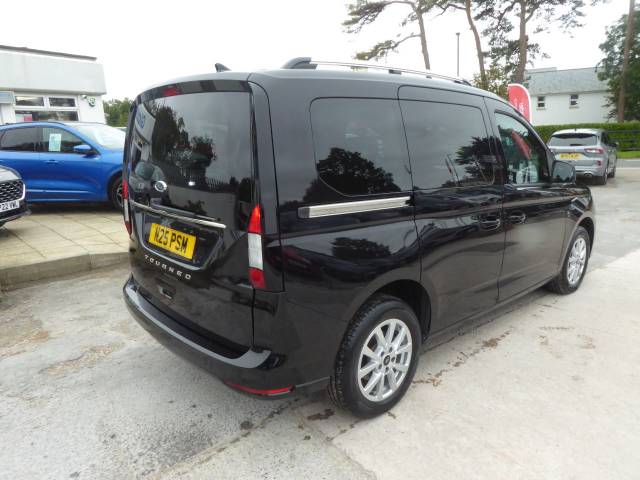 2022 Ford Tourneo Connect 2.0 EcoBlue Titanium Navigation 122 PS Automtaic 1 Owner From New