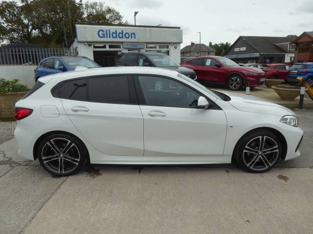 2021 BMW 1 Series 1.5 118i M Sport Navigation 136 PS 2 Owners From New