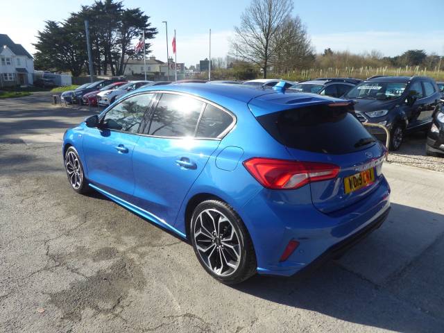 2019 Ford Focus 1.0 EcoBoost ST-Line X Navigation 125 PS 2 Owners From New